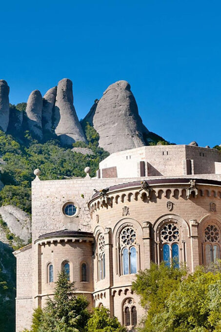 Montserrat: Gothic Architecture, Monastery and Black Madonna - Accessibility and Inclusions
