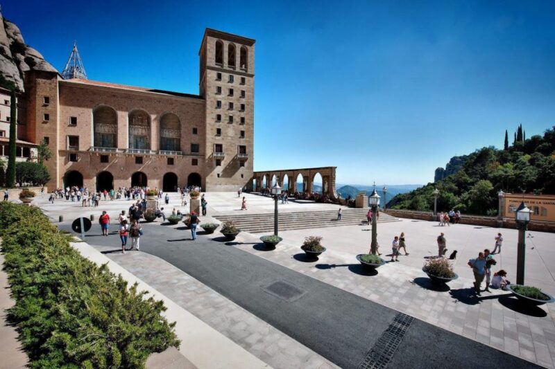 Montserrat: Museum and Monastery Experience Ticket - Inclusions