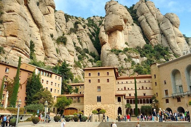 Montserrat Wine Tasting & Sitges -Reduced Group Hotel Pick up From Barcelona - Why Book This Tour
