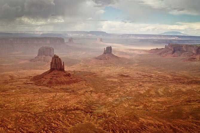 Monument Valley and Canyonlands National Park Combo Airplane Tour - Exploring Monument Valley