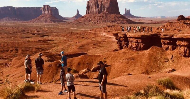 Monument Valley: Backcountry Jeep Tour With Navajo Guide - Highlights of the Experience
