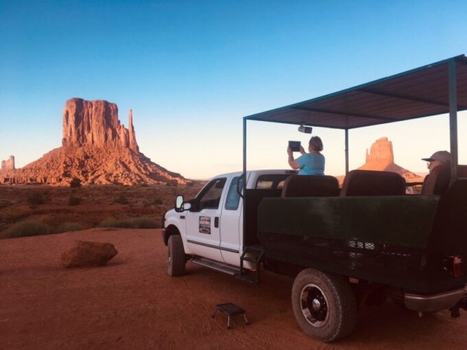 Monument Valley: Backcountry Jeep Tour With Navajo Guide - Weather Considerations