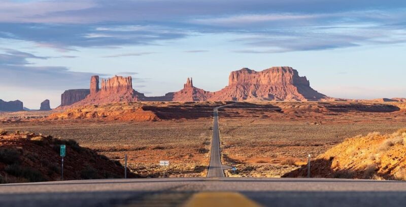 Monument Valley: Cultural Tour With Dinner and Entertainment - Enjoy Navajo Taco Dinner