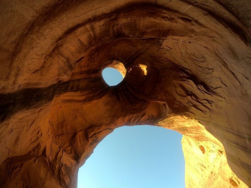 Monument Valley: Scenic 2.5-Hour Guided Tour - Highlights of the Tour
