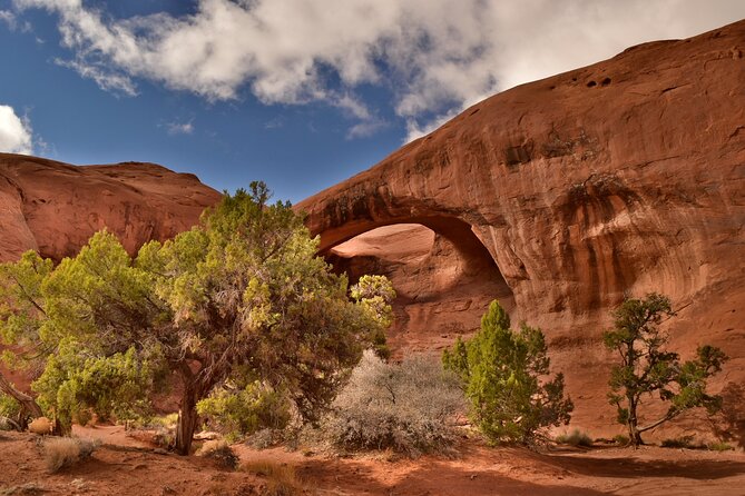 Monument Valleys Mystery Valley 4×4 Tour - Whats Included
