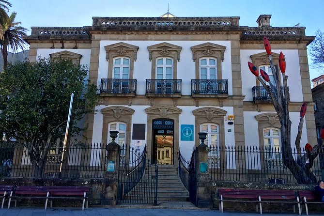 Monumental Morning Walking Tour in Pontevedra - Inclusions and Accessibility