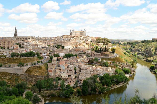Monumental Toledo! Guided Tour From Madrid With the Cathedral - Meeting Point
