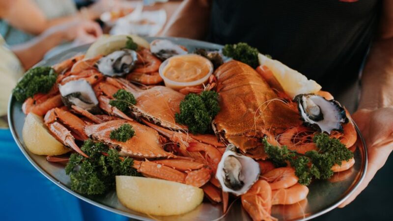 Mooloolaba: Seafood Lunch Cruise - Scenic Mooloolaba Waterways