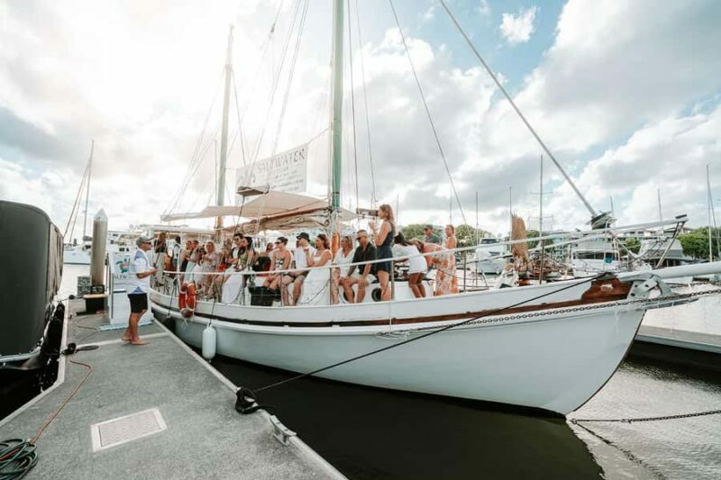 Mooloolaba Sunset Cruise with Live Music - Who Should Consider This Tour?