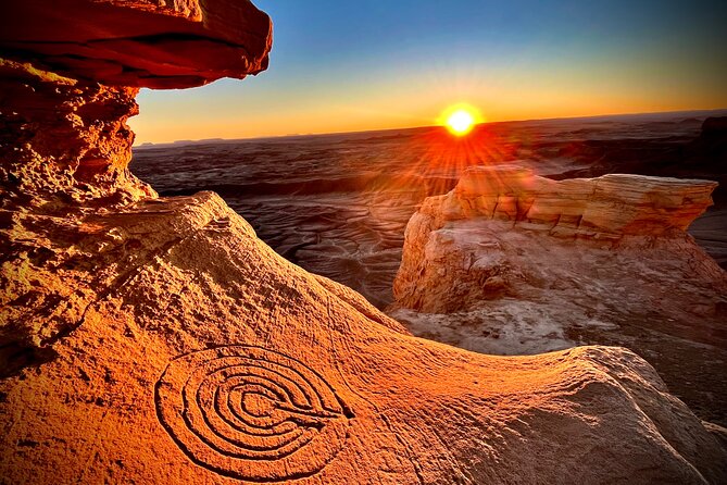 Moonscape Overlook Factory Butte and Bentonite Hills - Tour Inclusions and Accessibility
