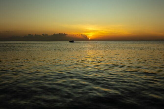 Moorea Sunset Boat Trip - Practical Details: What to Expect and Tips