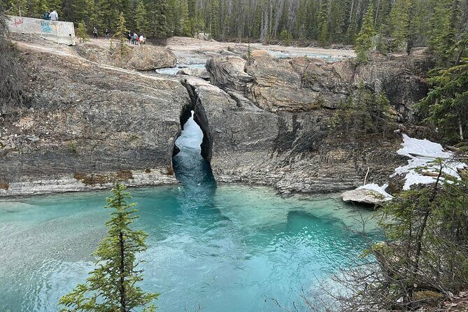Moraine and Lake Louise with Yoho National Park Private Tour - FAQ