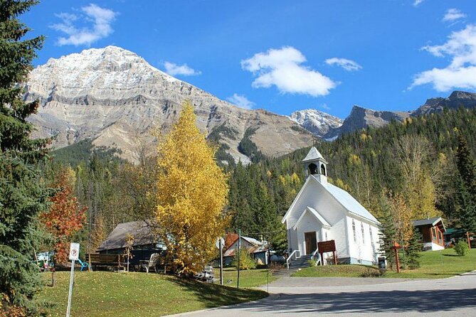 Moraine Lake and Takakkaw Falls From Banff / Canmore - Tour Operator