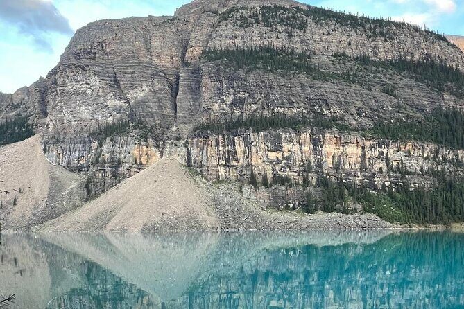 Moraine Lake, Lake Louise, and Lake Minnewanka Banff sunset Tour - A Detailed Look at the Tour Itself