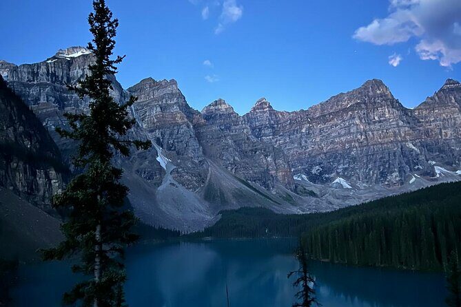 Moraine Lake, Lake Louise, and Lake Minnewanka Banff sunset Tour - FAQ