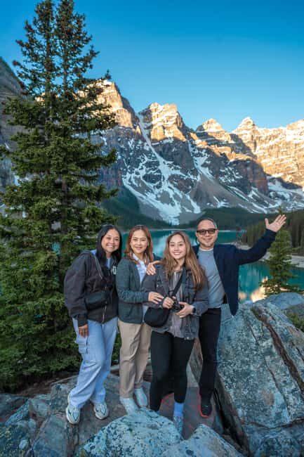 Moraine Lake Sunrise: Premium Tour from Canmore & Banff - The Value of Expert Guides and Smaller Groups