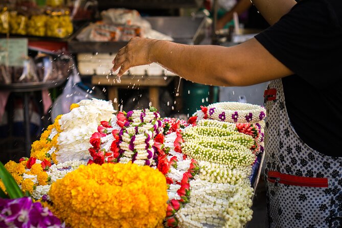 Morning Buddhist Almsgiving, Grand Palace and Flower Market Tour in Bangkok - Inclusions and Meeting Details