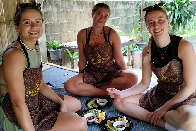 Morning Cooking Class in Organic Garden | Chiang Mai - Instructor and Teaching Approach