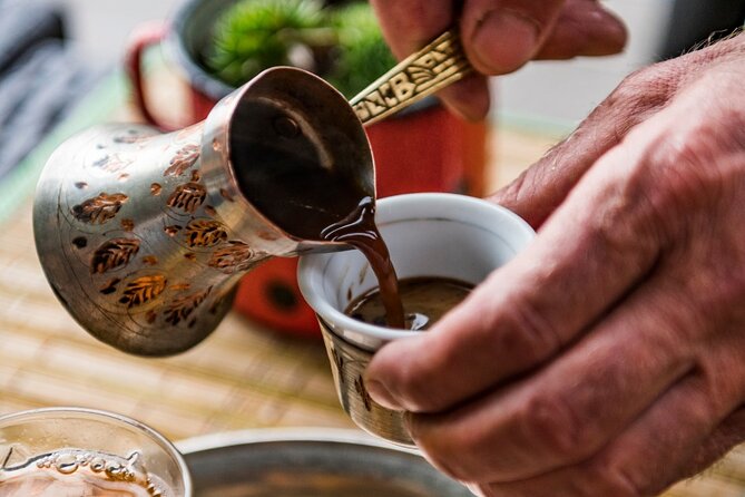 Morning Food Tour: Start a Day Like a Real Bosnian - Exploring the City Market