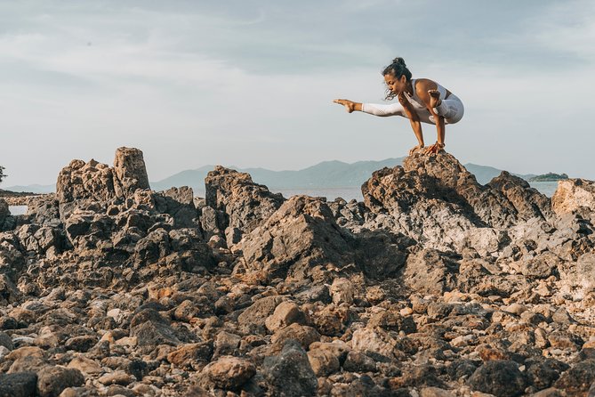 Morning Meditation & Yoga With Era With Breakfast & Swim - Class Details