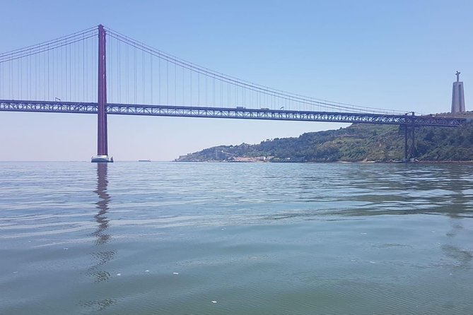 Morning Sailing Tour in Tagus River From Lisbon - Dress Code and Attire