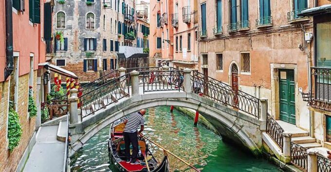 Morning Venice: Doge's Palace, Castello, & Gondola Cruise - Inclusions and Exclusions