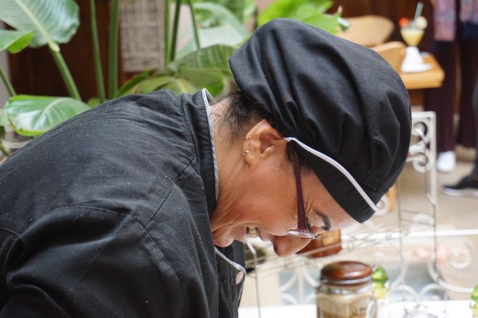Moroccan Cooking Class With Maket in the Medina of Marrakech - Meeting and Pickup