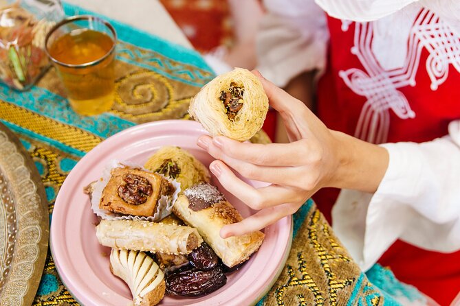 Moroccan Henna Party Fez Lunch or Dinner - Henna Art Discovery
