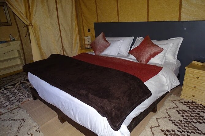 Morocco 8 Days Itinerary - Camel Ride and Sand Boarding
