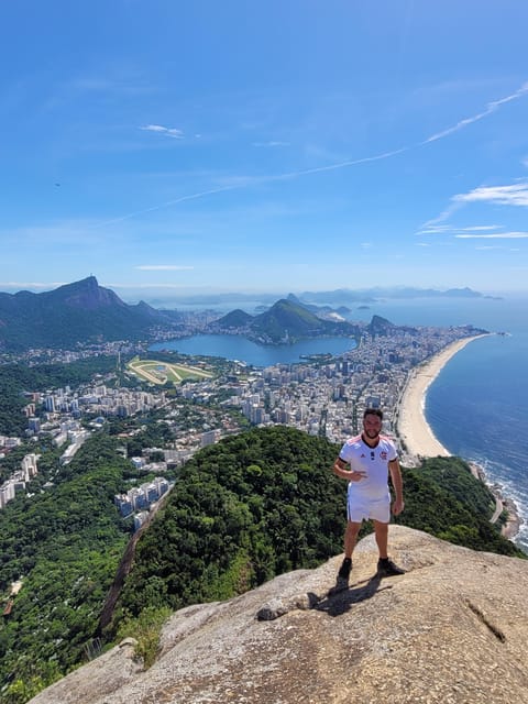 Morro Dois Irmãos Hiking + Vidigal Favela Tour - Difficulty and Suitability