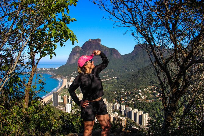 Morro Dois Irmãos Hiking + Vidigal Favela Tour - Rappelling Experience