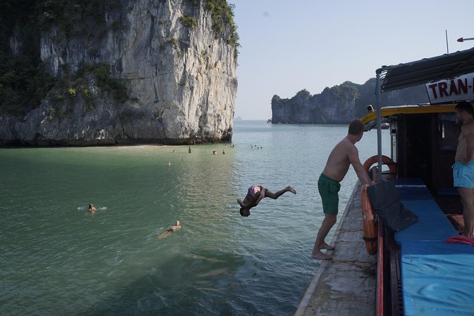 Most Favorite Full Day Boat Tour With Kayaking in Lan Ha Bay, Ha Long Bay - Traveler Reviews