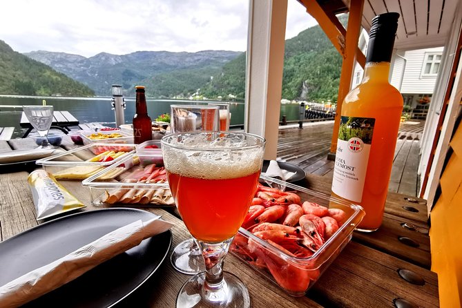 Mostraumen Private Pontoon Cruise - Accessibility and Convenience