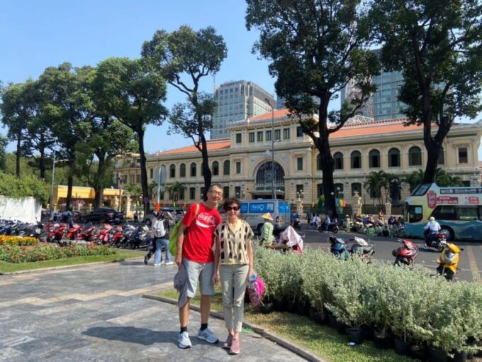 Motobike Tour: Saigon Highlights With Local Guide - Exploring Saigon by Motorbike
