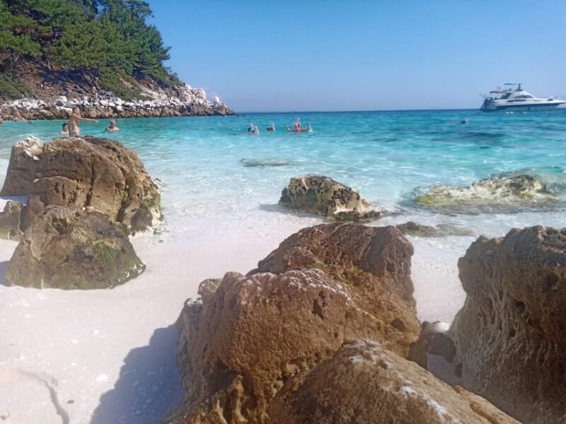 Motor Boat Rental - Rental Requirements and Instructions