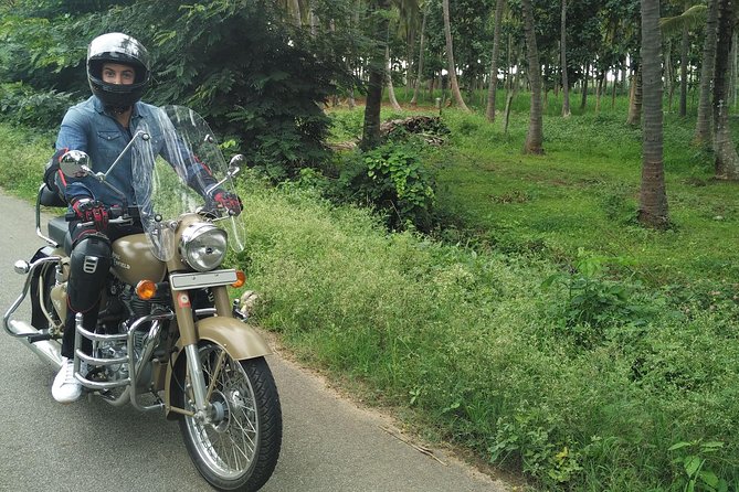 Motorcycle Tour From Mumbai to Karla & Buddhist Caves - Exploring Karla Caves