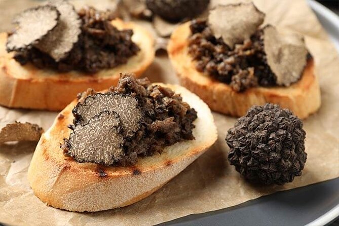Motovun - Amazing Views & Tasty Truffles (From Rovinj) - English-speaking Driver/Guide Services