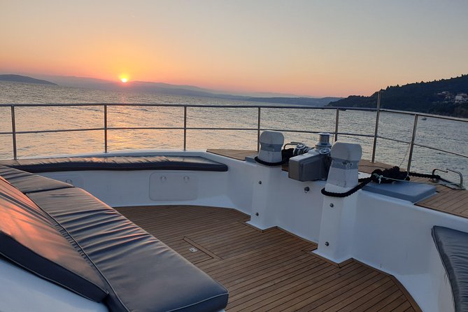 Mount Athos & Visit Ammoulianis Island (Mixed Cruise) - Onboard Glass Bottom Boat Experience