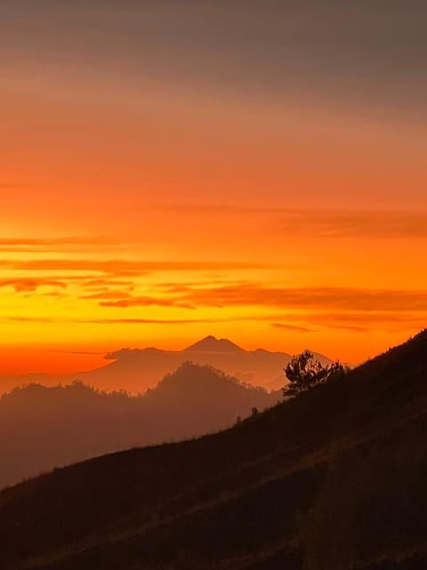 Mount Batur Jeep Sunrise & Black Lava With Breakfast - Itinerary Highlights