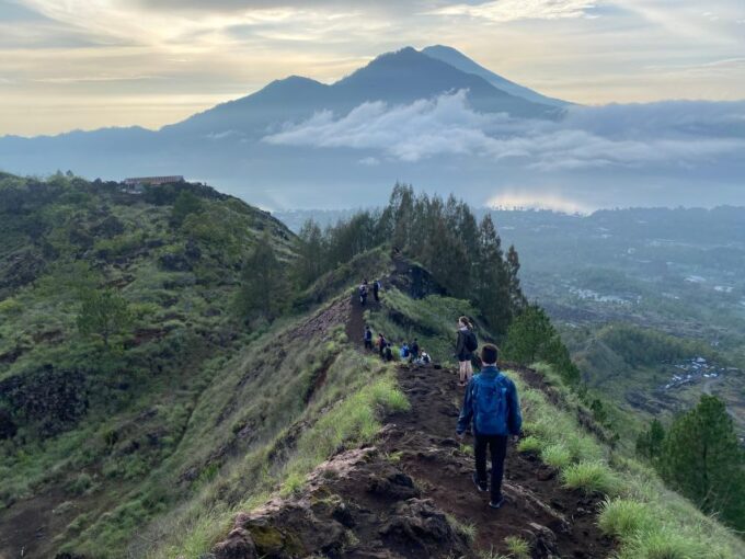 Mount Batur Sunrise Climbing With Professional Guide - Safety Considerations