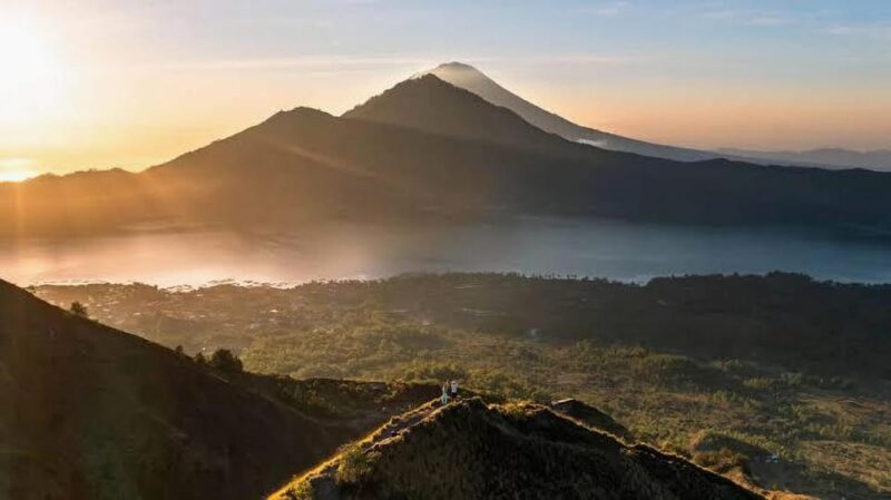 Mount Batur: Sunrise Hike With Local Guide - Explore the Volcanic Terrain
