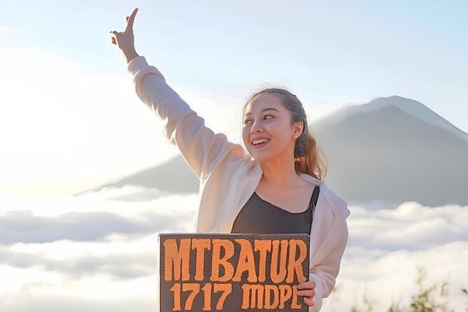 Mount Batur Sunrise Hiking With Local Guide Experience - Exploring the Coffee Plantation
