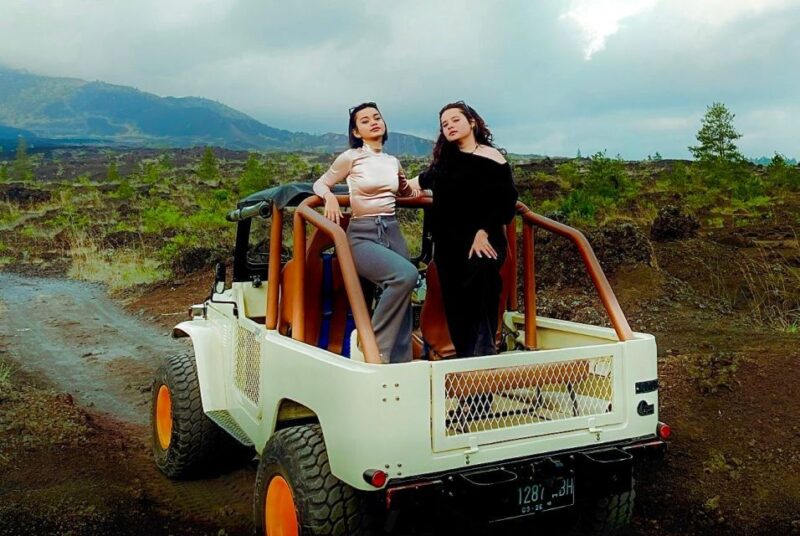 Mount Batur: Sunset/Sunrise 4WD Jeep Tour With Photographer - Itinerary and Experience