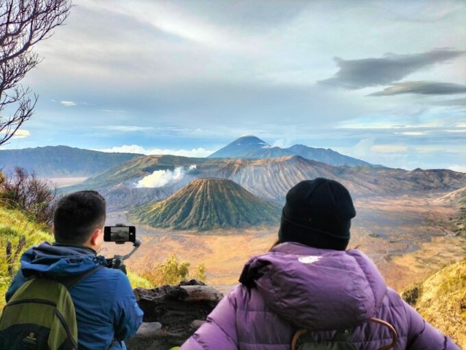 Mount Bromo Sunrise 1 Day Private Tour From Surabaya/Malang - Health and Safety
