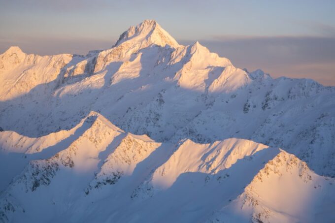 Mount Cook: Scenic Helicopter Flight With Alpine Landing - Group Size and Tour Guide