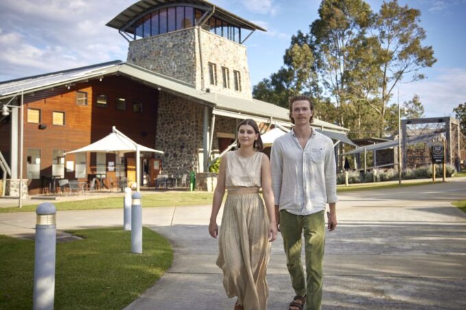 Mount Cotton: Winery Tour & Tasting With 3-Course Lunch - Unsuitable for Certain Groups