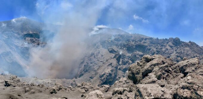 Mount Etna: Central Crater Guided Hike for Advanced Hikers - Scenic and Surreal Landscapes