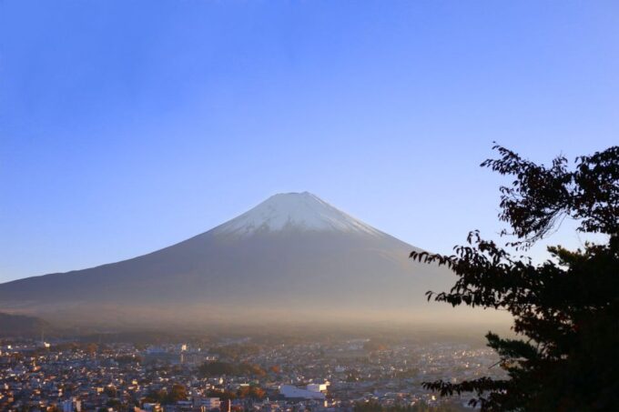 Mount Fuji and Hakone Full Day Private Tour - Arakurayama Sengen Park and Lake Ashi