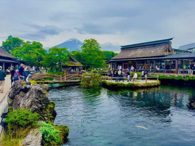 Mount Fuji and Lake Kawaguchiko Luxury Private Tour - Oishino Hakkai
