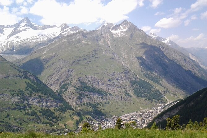 Mount Gornergrat: Zermatts Spectacular Summit Ticket - Dining and Relaxation